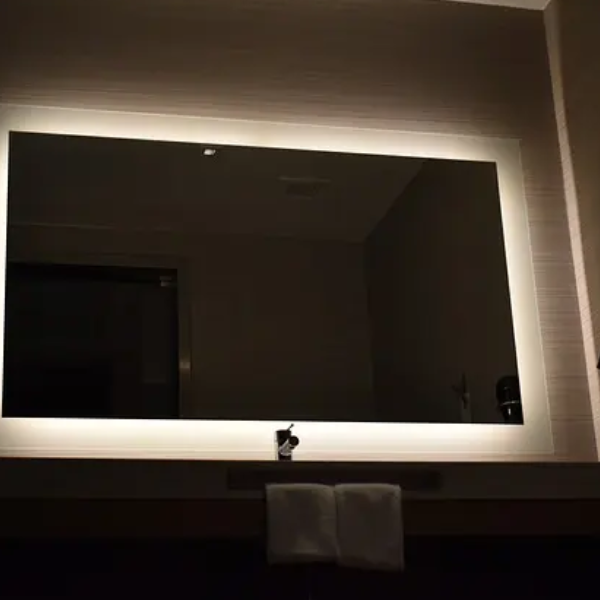 LED Mirror World